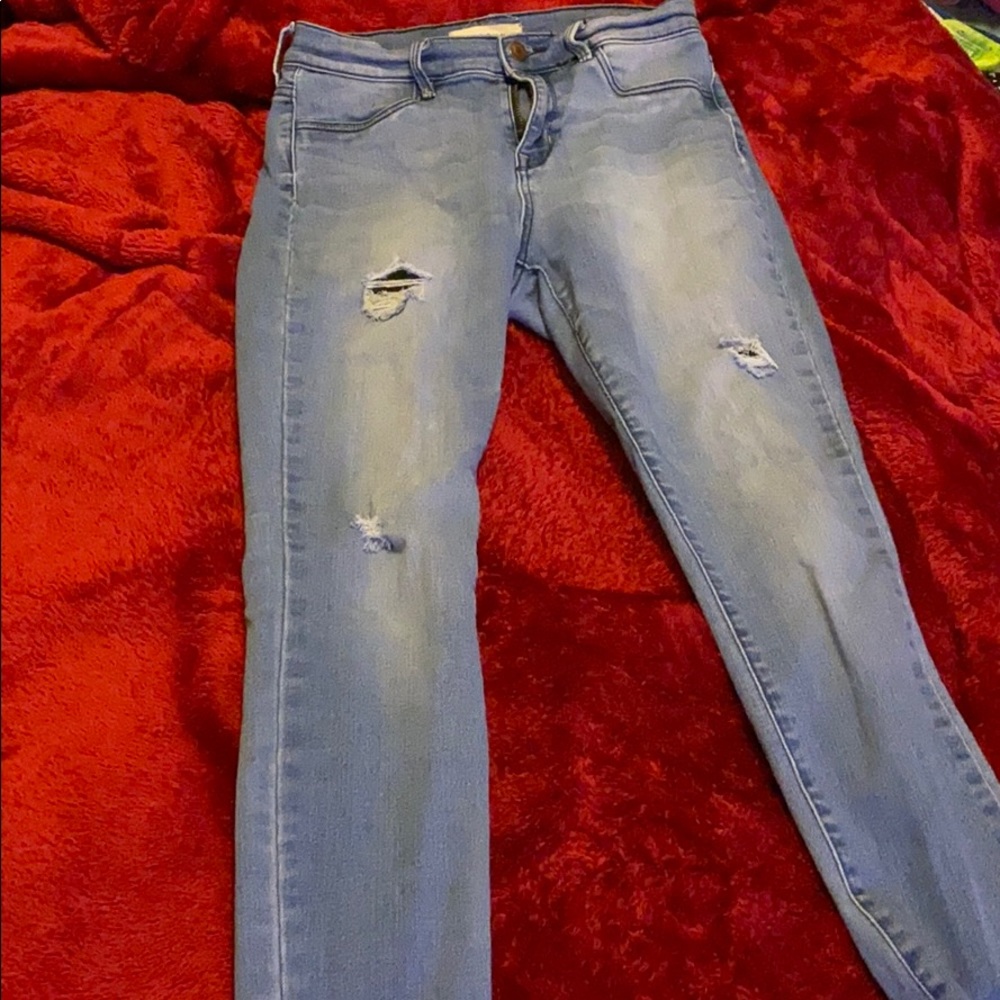 Distressed high waisted skinny jeans